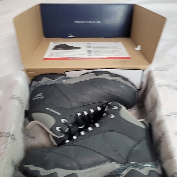 New Reebok Beamer Men's Safety Toe Waterproof Athletic Work Boot Size 10M - Picture 14 of 14